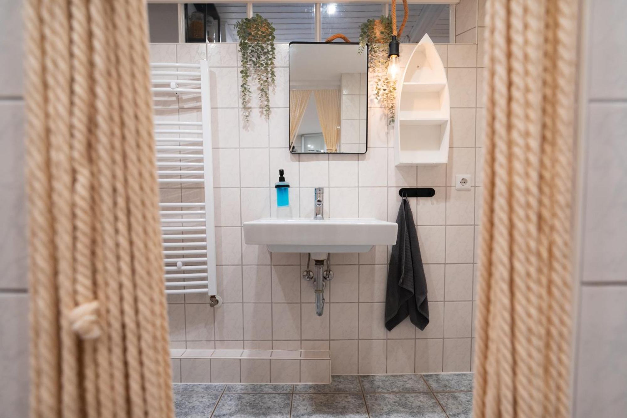 Adventure Apartment - Hochebene, Terrasse & Top Lage Bremerhaven Buitenkant foto